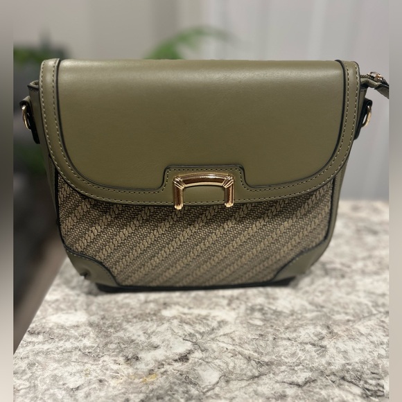 NWOT Olive Green Fashion Crossbody - Picture 2 of 12